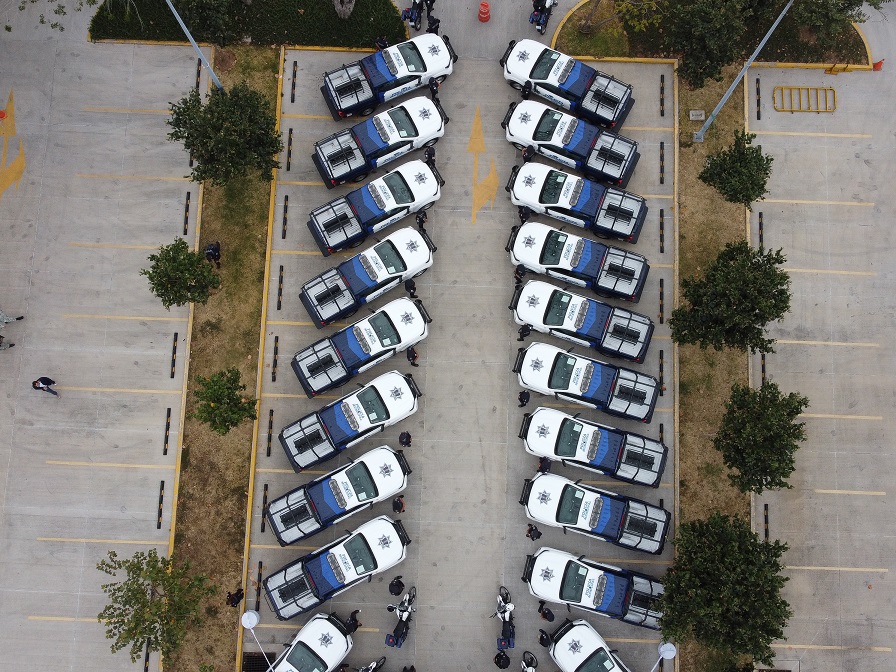 Más equipo Policía León 3