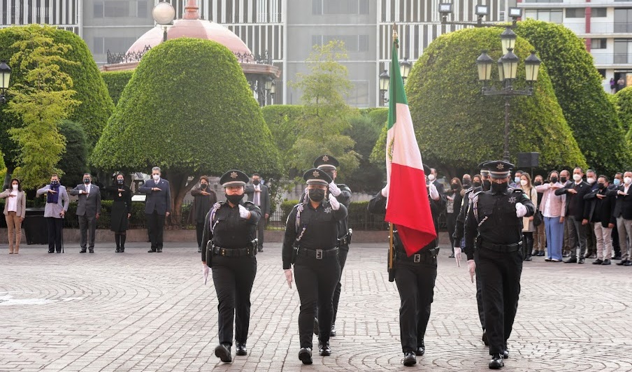 Soy de Leon Agentes Policía 2