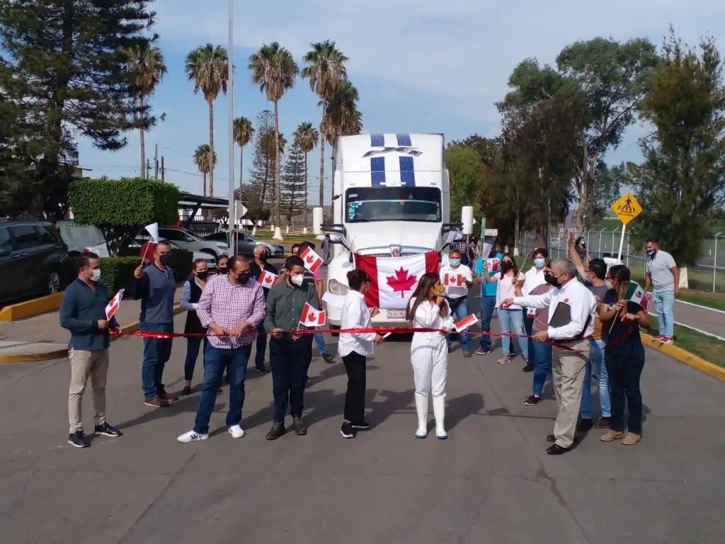 De Pénjamo para Canadá