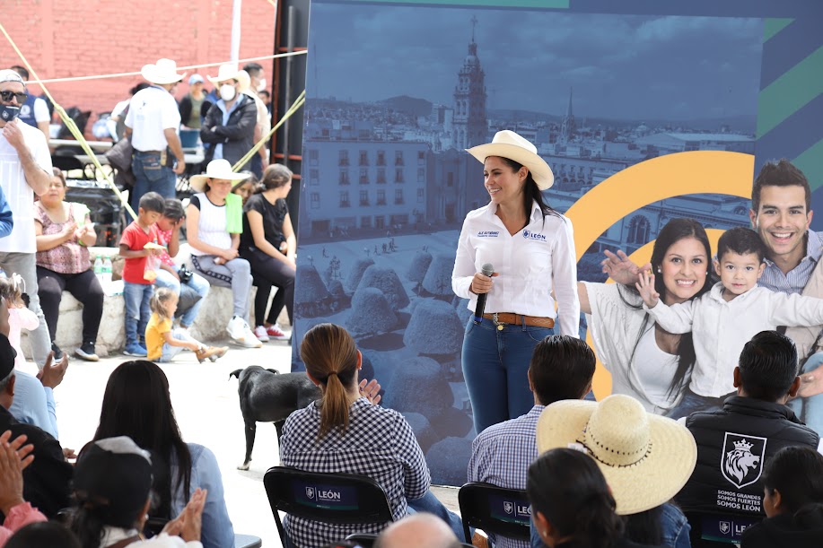 Acuerdan apoyos en Vaquerías