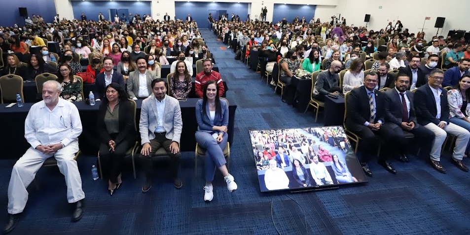 Docentes Educación León AleGutiérrez 3