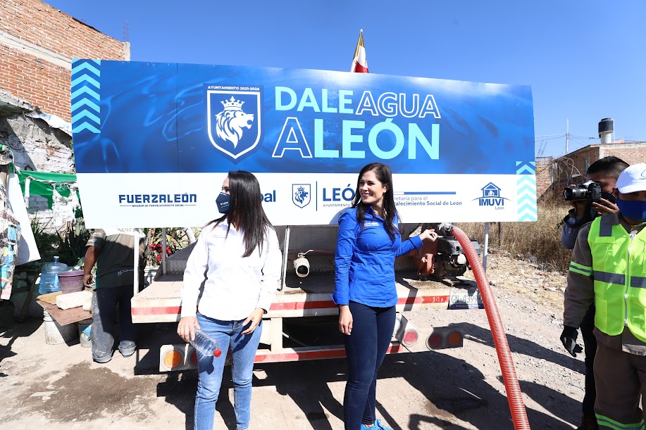 Llevan agua a 18 colonias irregulares