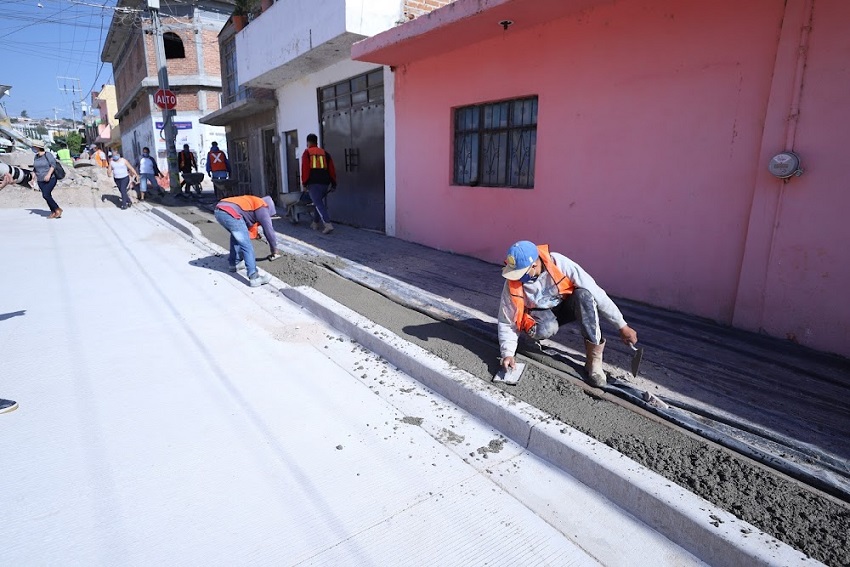 Construyen obras en 68 calles de León