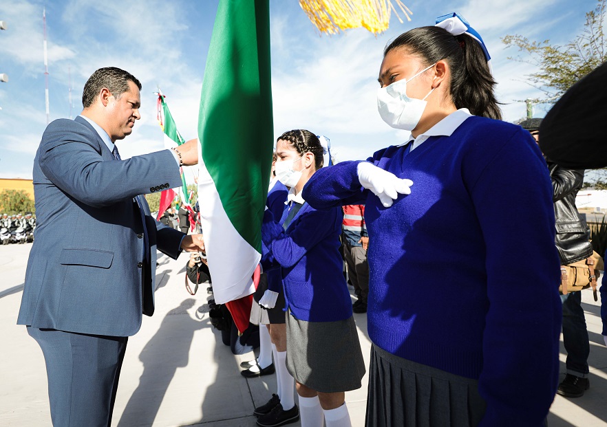 Representa Bandera Nacional fraternidad y solidaridad