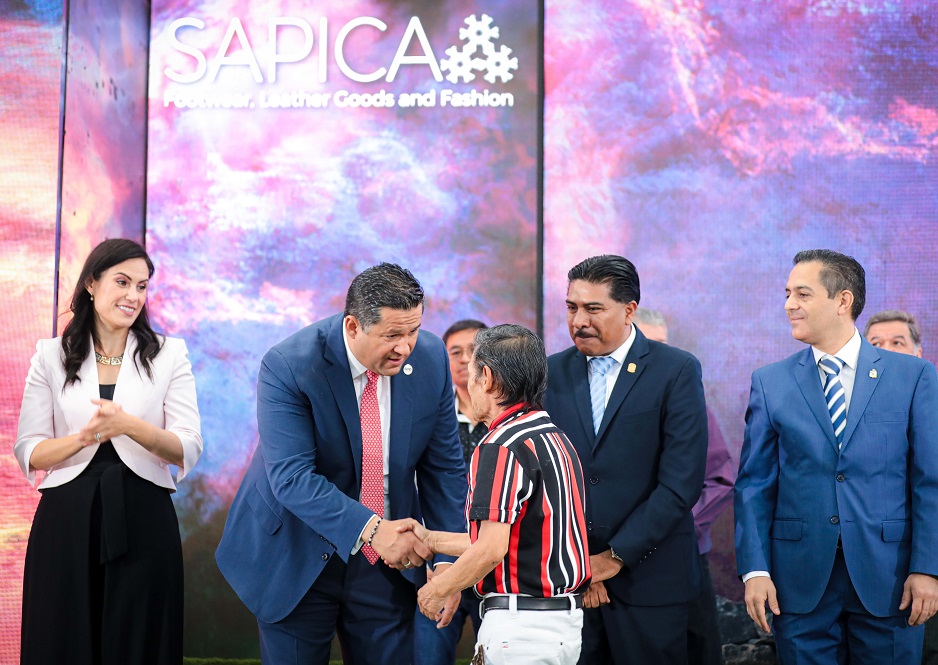 Inauguran edición 88 de SAPICA 8