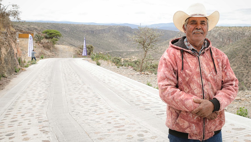 Entrega Gobernador más obra en San Luis de La Paz