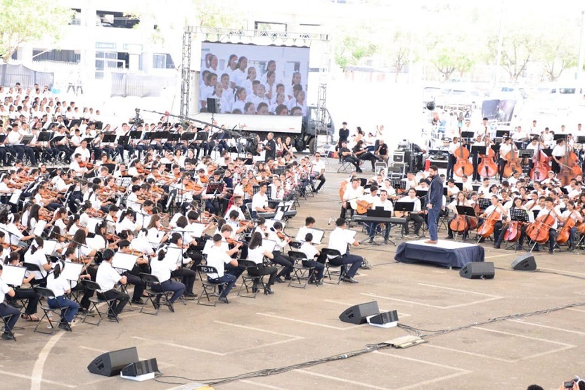 Rompe León récord con mil 200 músicos