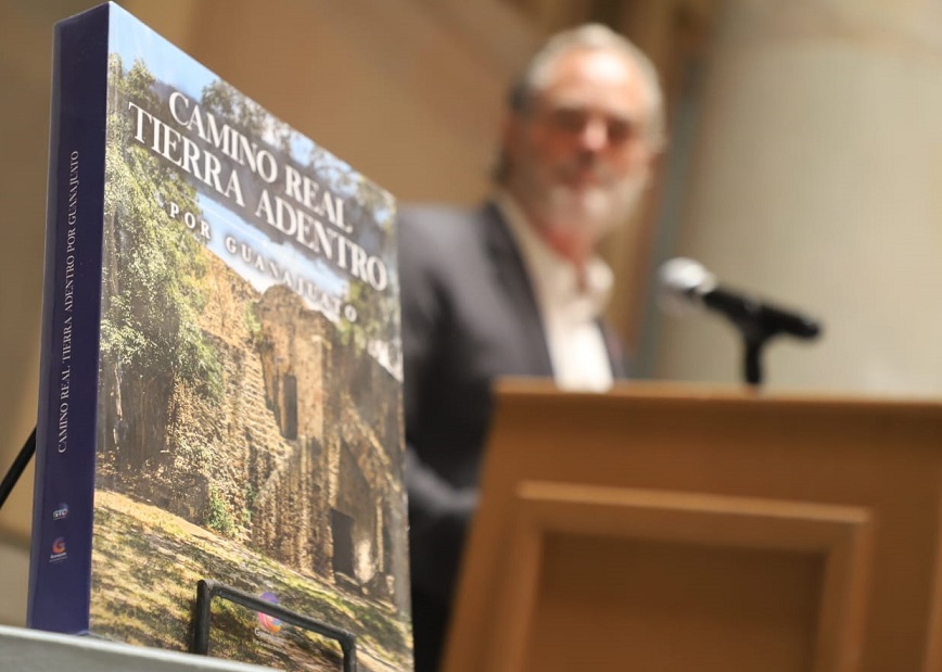 Presentan libro ‘Camino Real Tierra Adentro’