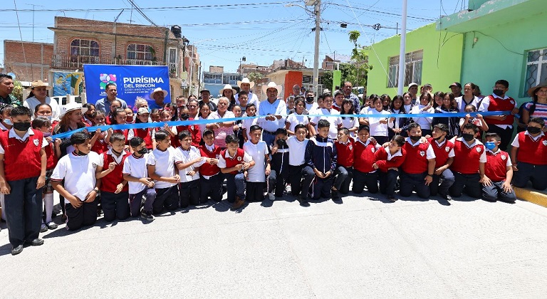 Mejoran calles en Purisima