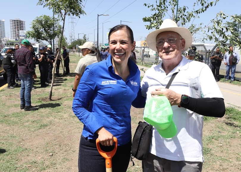 Encabeza Ale jornada de forestación