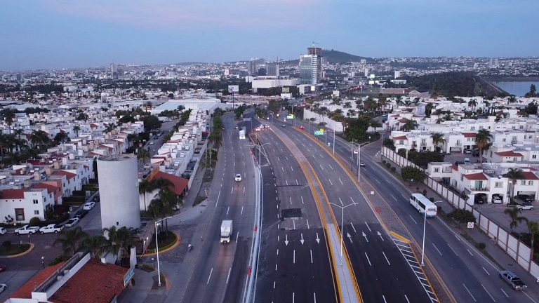 Inaugura Gobernador Puente Vehicular en León