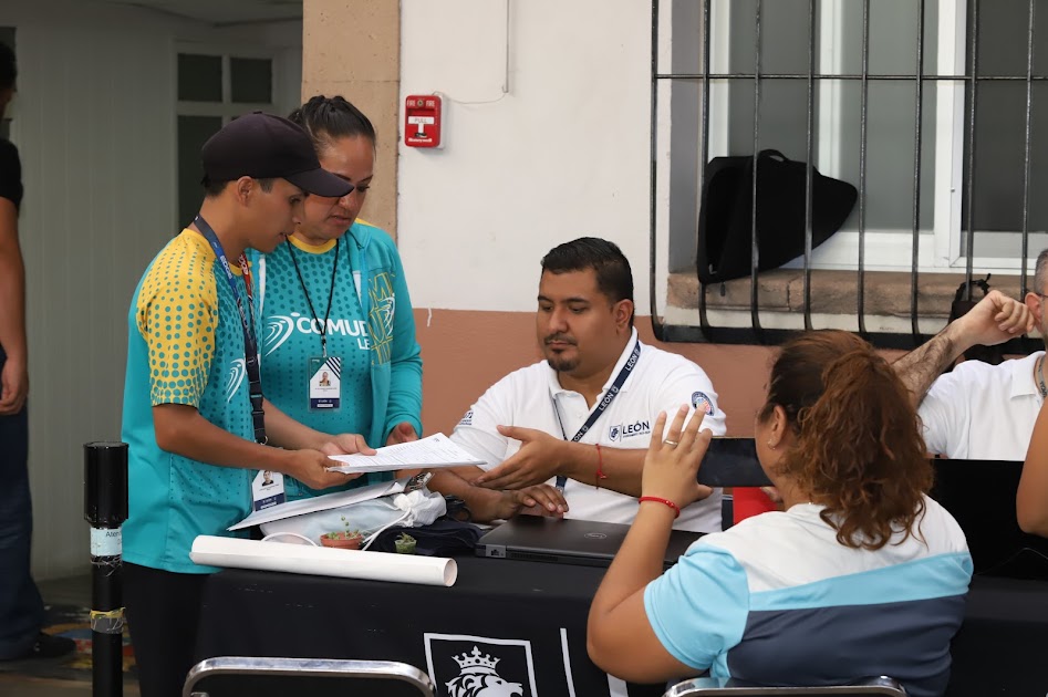 Llevan más salud a Agua Azul y Praxedis Guerrero