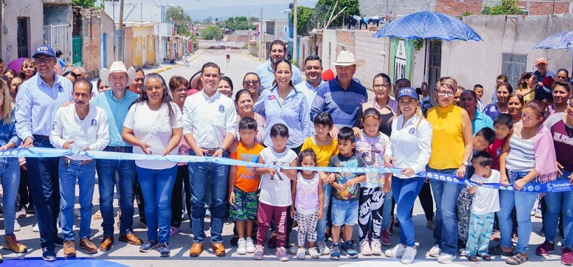 Refrendan compromiso Gobiernos Estatal y Salvatierra