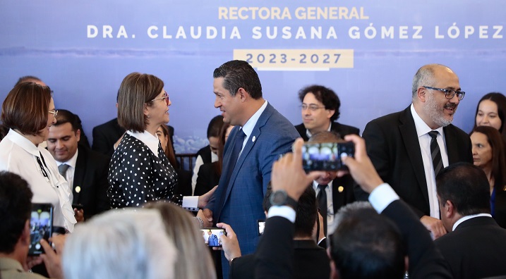 Toma protesta Nueva Rectora de Universidad de Guanajuato