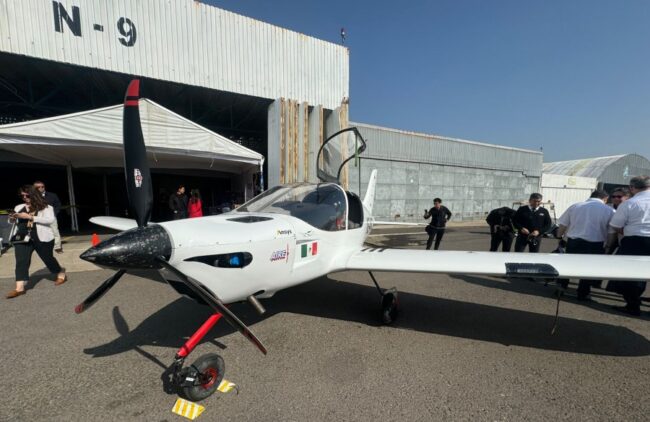 El avión “Halcón II” ya está a la venta