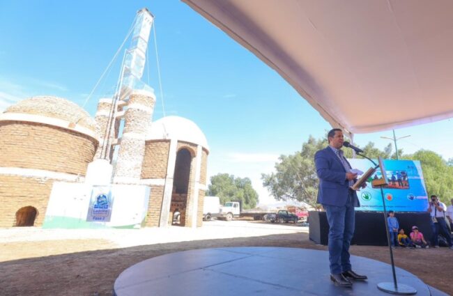 Entregan a ladrilleros horno de baja emisión