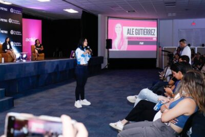 Presenta Ale propuesta a jóvenes leoneses Presenta Ale propuesta a jóvenes leoneses