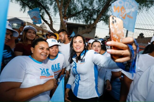 Pide Ale apoyo para seguir construyendo León