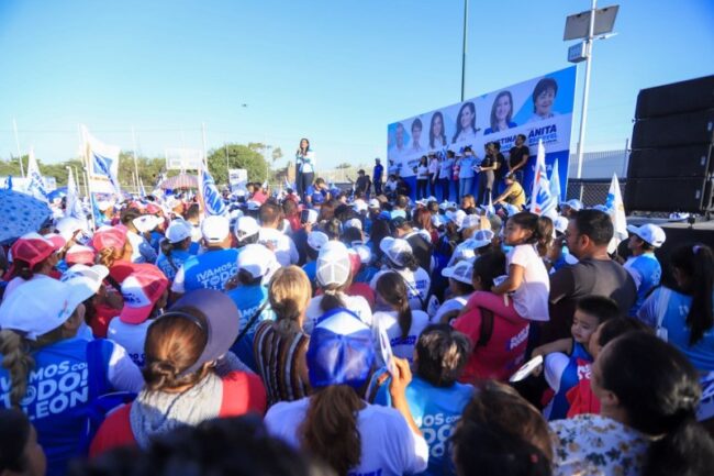 Une Ale fuerzas con candidatas del PAN