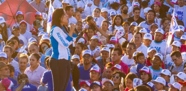 Une Ale fuerzas con candidatas del PAN