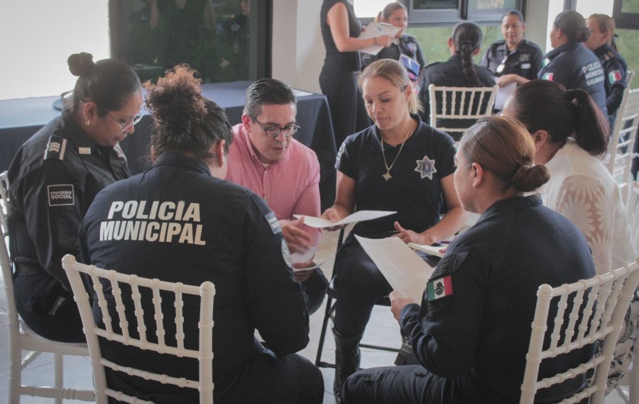 Quieren a profesionistas en Policía