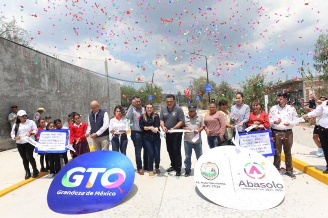 Entrega Gobernador obras Abasolo