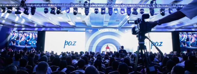 “Voces y Periodismo por la Paz” debaten en León