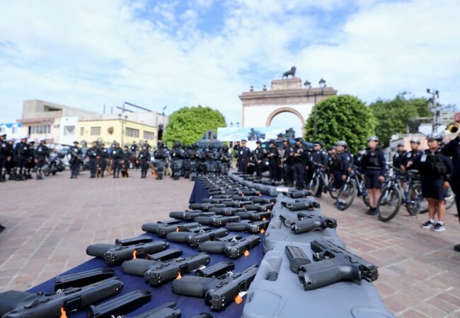 Equipan mejor a Policía de León