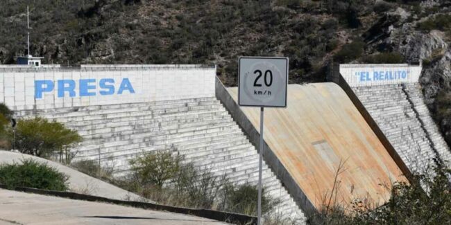 Vigilan flujo de agua en presa El Realito