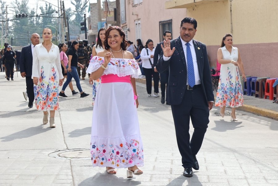 Rinde Purísima honor a los héroes con desfile