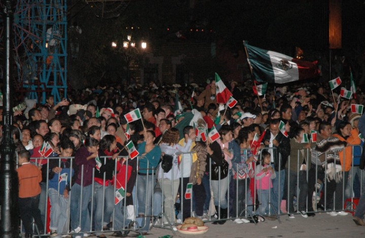 Federales, Estatales y Municipales vigilan en Dolores