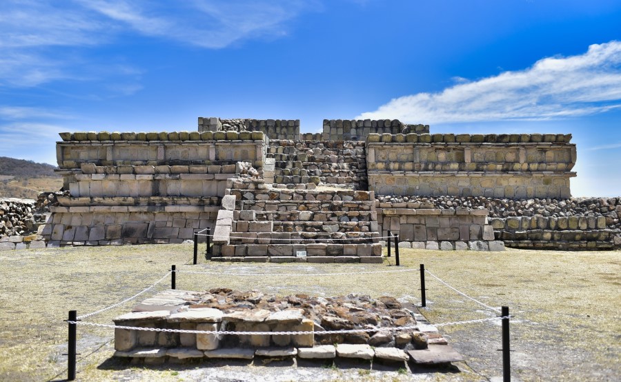 Visita el sitio arqueológico Plazuelas en Pénjamo