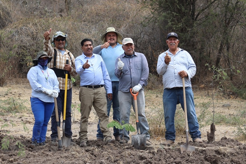 Reforestan presa en Cañada de Negros
