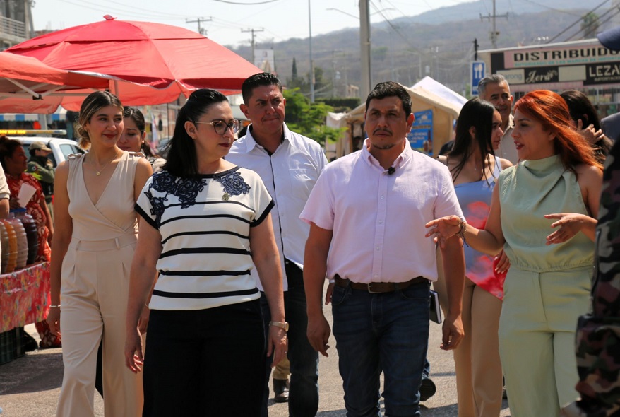 Fortalecen actividad económica en Uriangato