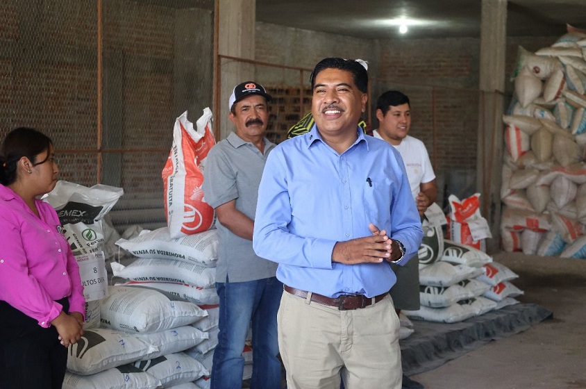 Acercan apoyos a agricultores de Purísima