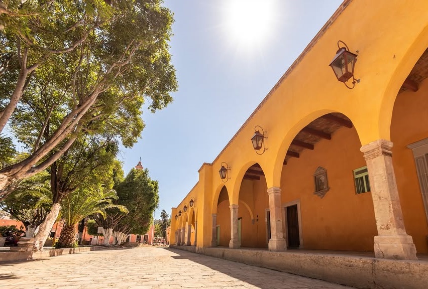 Fortalecen con capacitación a personal de sector turismo