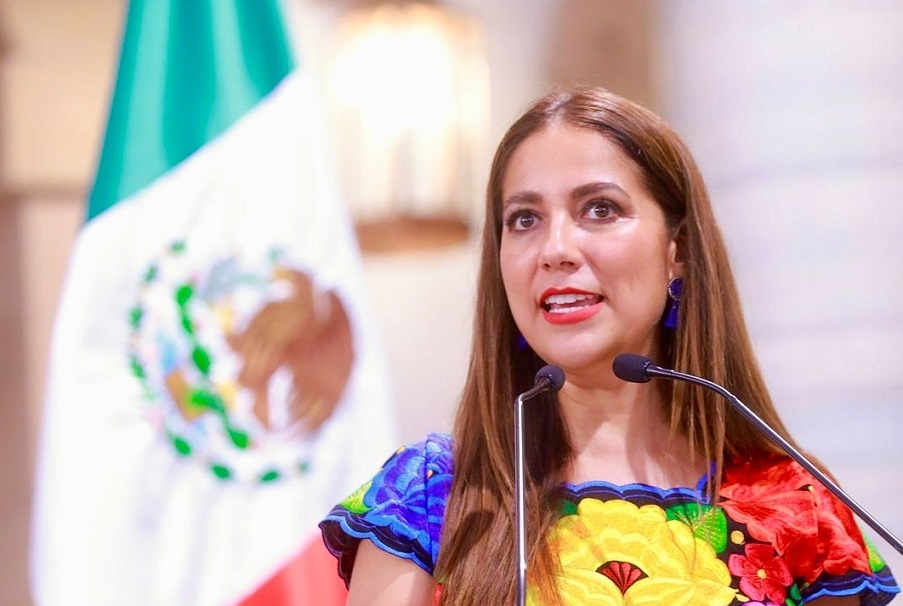 Renueva Gobernadora el Fuego Simbólico de la Libertad