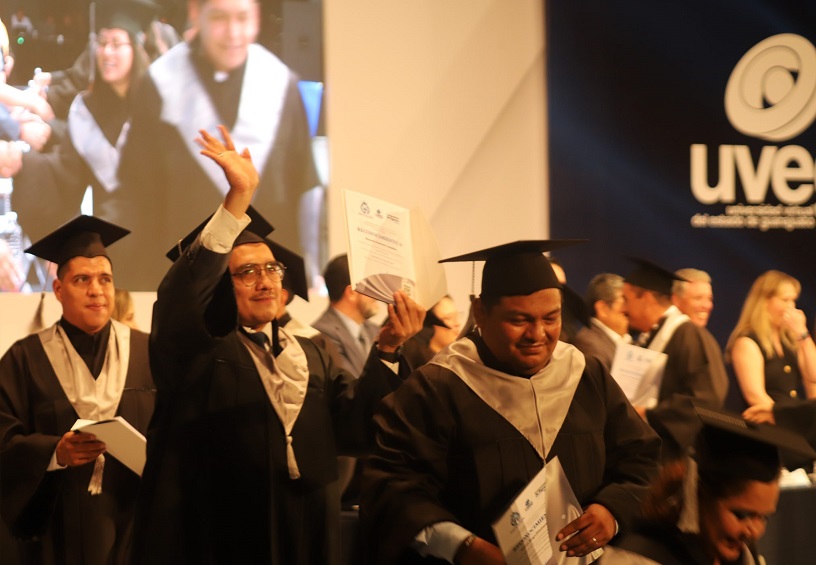 UVEG: 18 años educando en un mundo interconectado