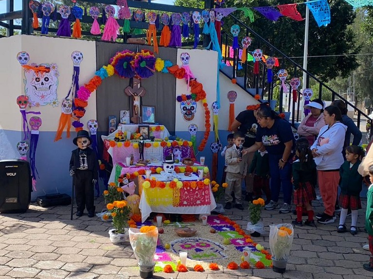 Llevan a comunidades de Purísima tradición de Día de Muertos