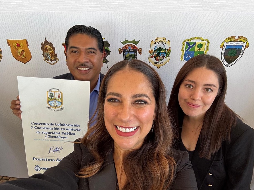 Firma convenio de seguridad con el Estado