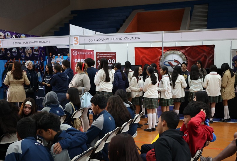 Presentan opciones para estudiantes en Purísima