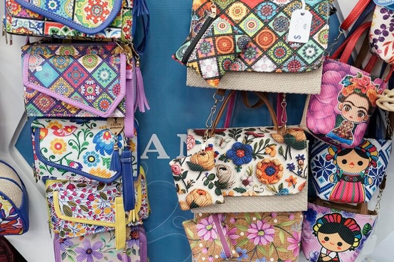 Feria Navidad Celaya Guanajuato Regalos de Esperanza