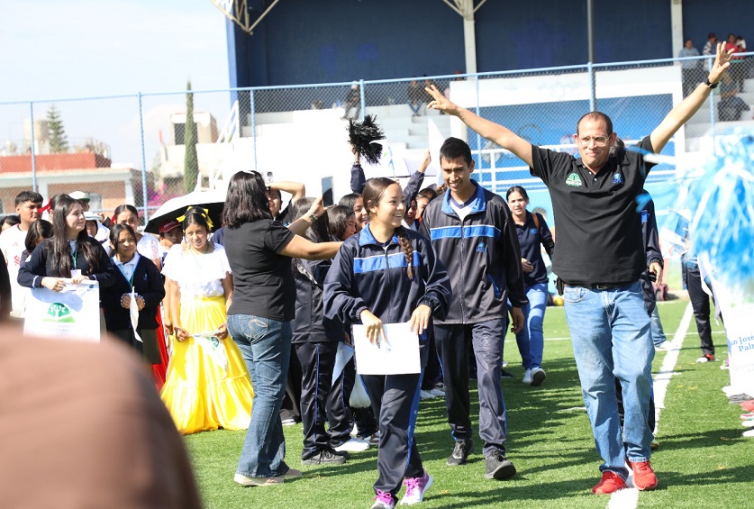 Viajan guanajuatenses a torneo WER 2025 de robótica