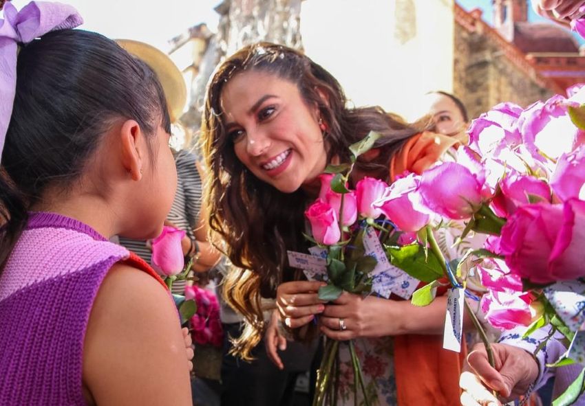 Festeja Libia tradicional ‘Día de las Flores’