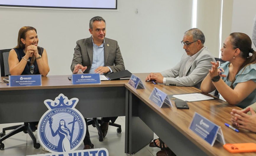 Ofrecen a emprendedores financiamiento y capacitación