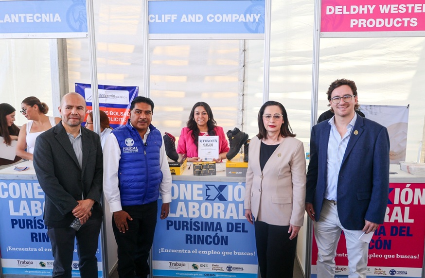 Acercan oportunidades laborales en Purísima