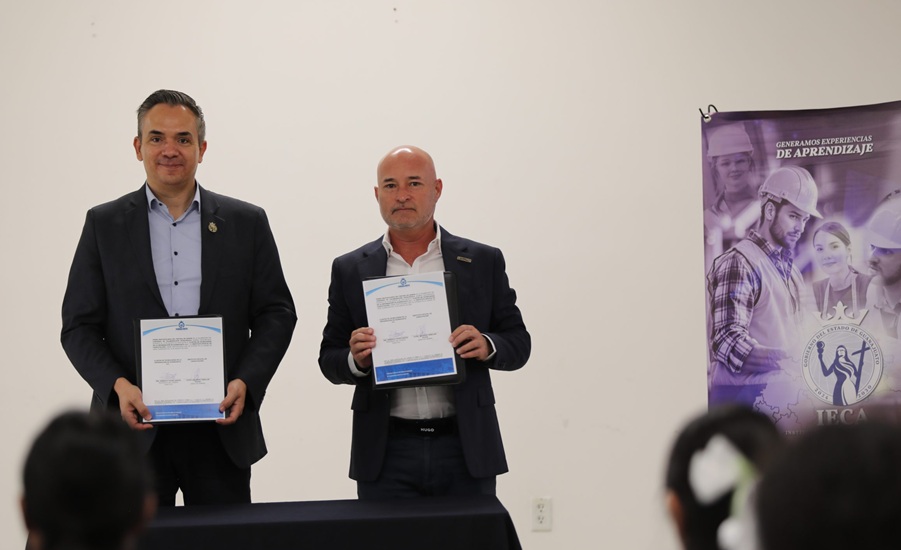 Fortalecen IECA y CLUTIG talento tecnológico Fortalecen IECA y CLUTIG talento tecnológico