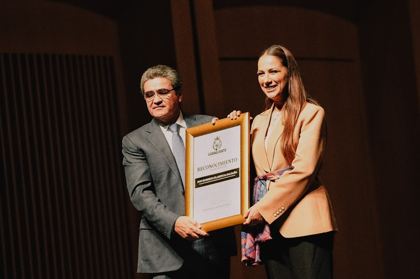 Conmemoran 20 Años del Forum Cultural Guanajuato
