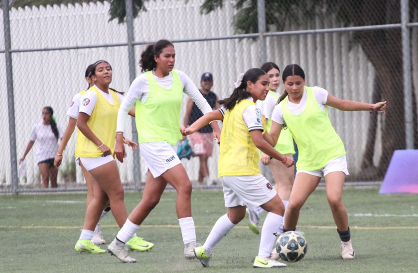 Busca Club León talento femenil